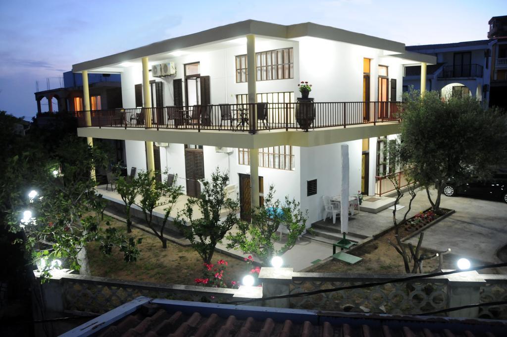Guest House Smajlaga Улцинь Экстерьер фото